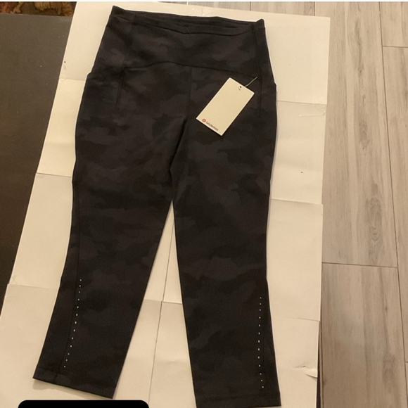 New with tags Lululemon Swift Speed HR Crop 21" leggings size 8 - Picture 6 of 16